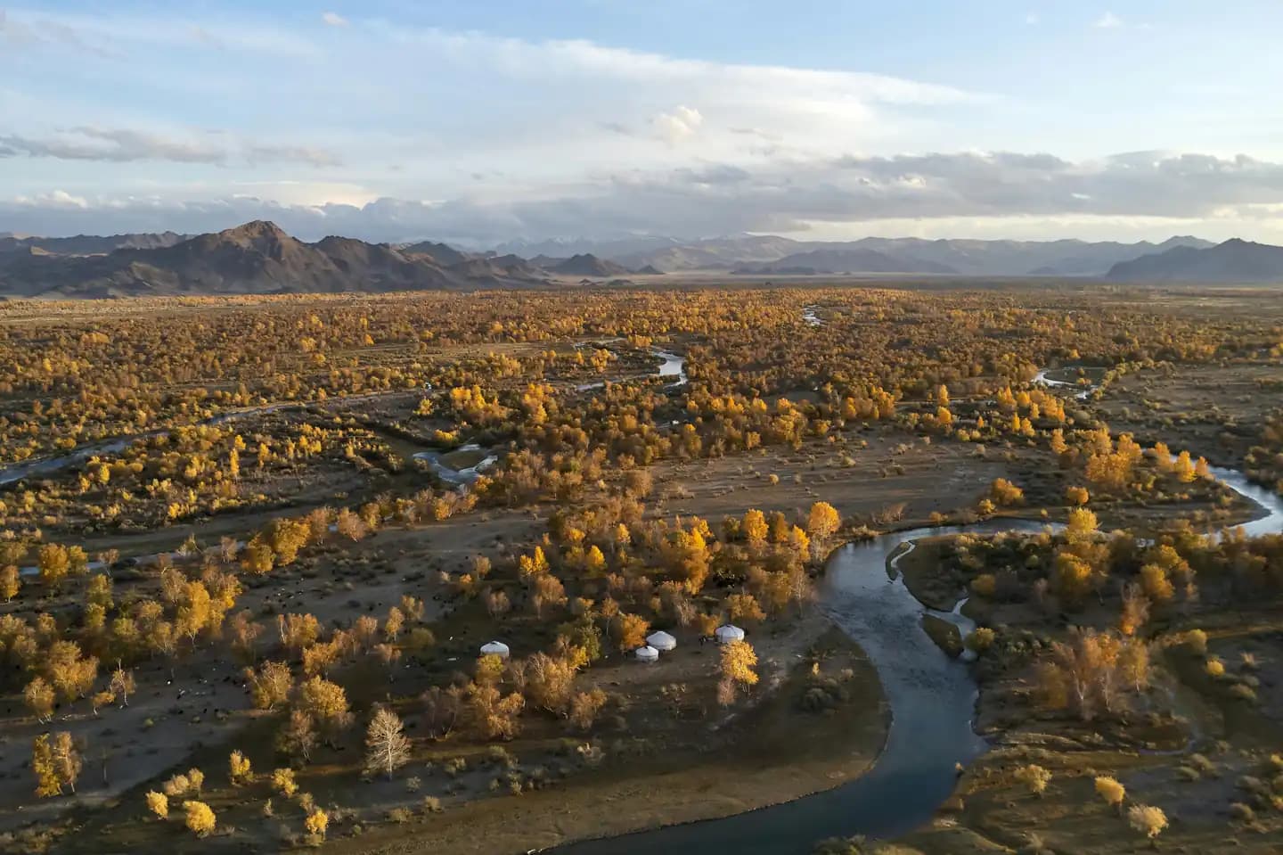 How to Spend 7 Days in Mongolia: Ulaanbaatar, Gobi & Kharkhorin