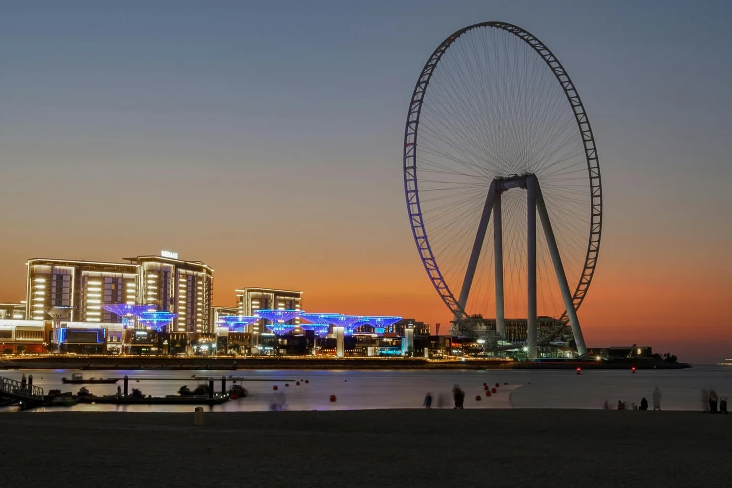 Experience Dubai Nightlife: Luxury & World-Class Entertainment