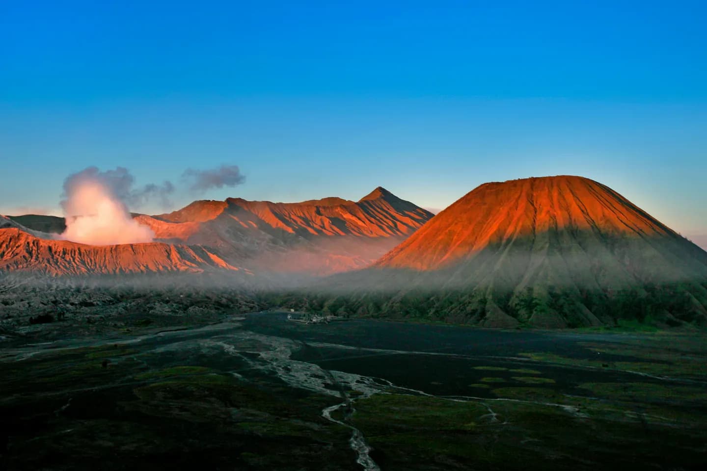 Top 10 Beautiful Towns and Cities to Visit in Indonesia