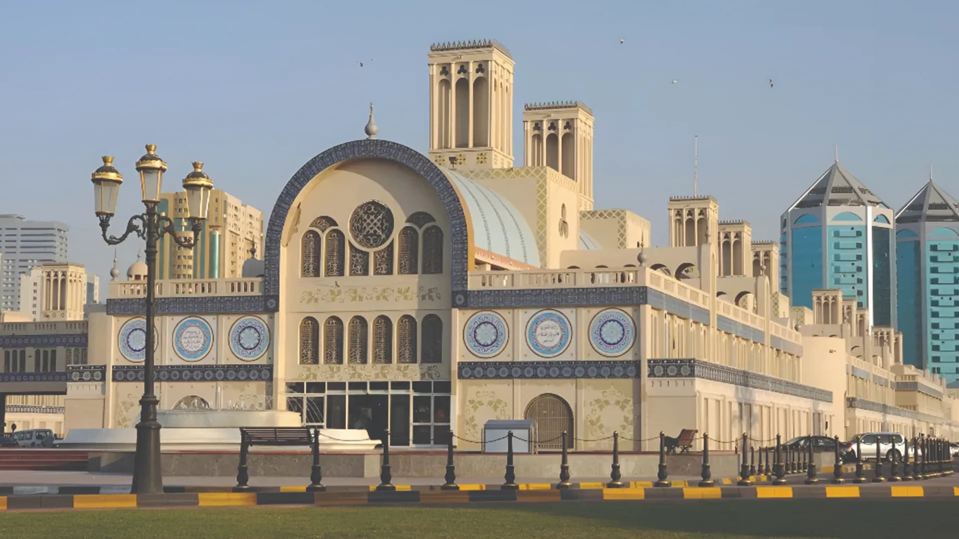 Side Image 1