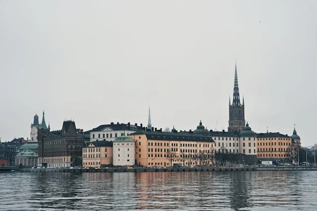 Side Image 1
