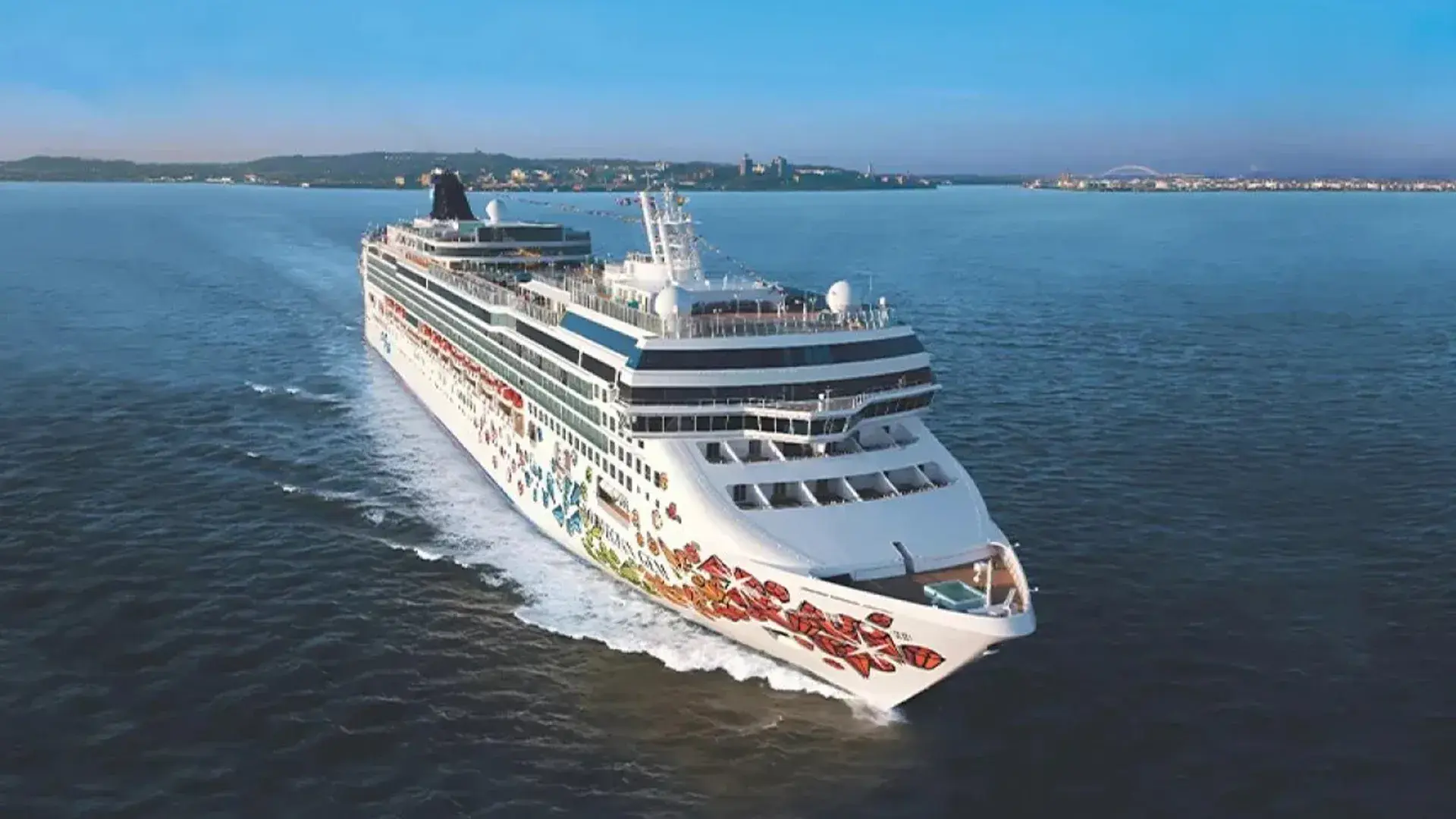 Norwegian Gem Bahamas Cruise from Miami