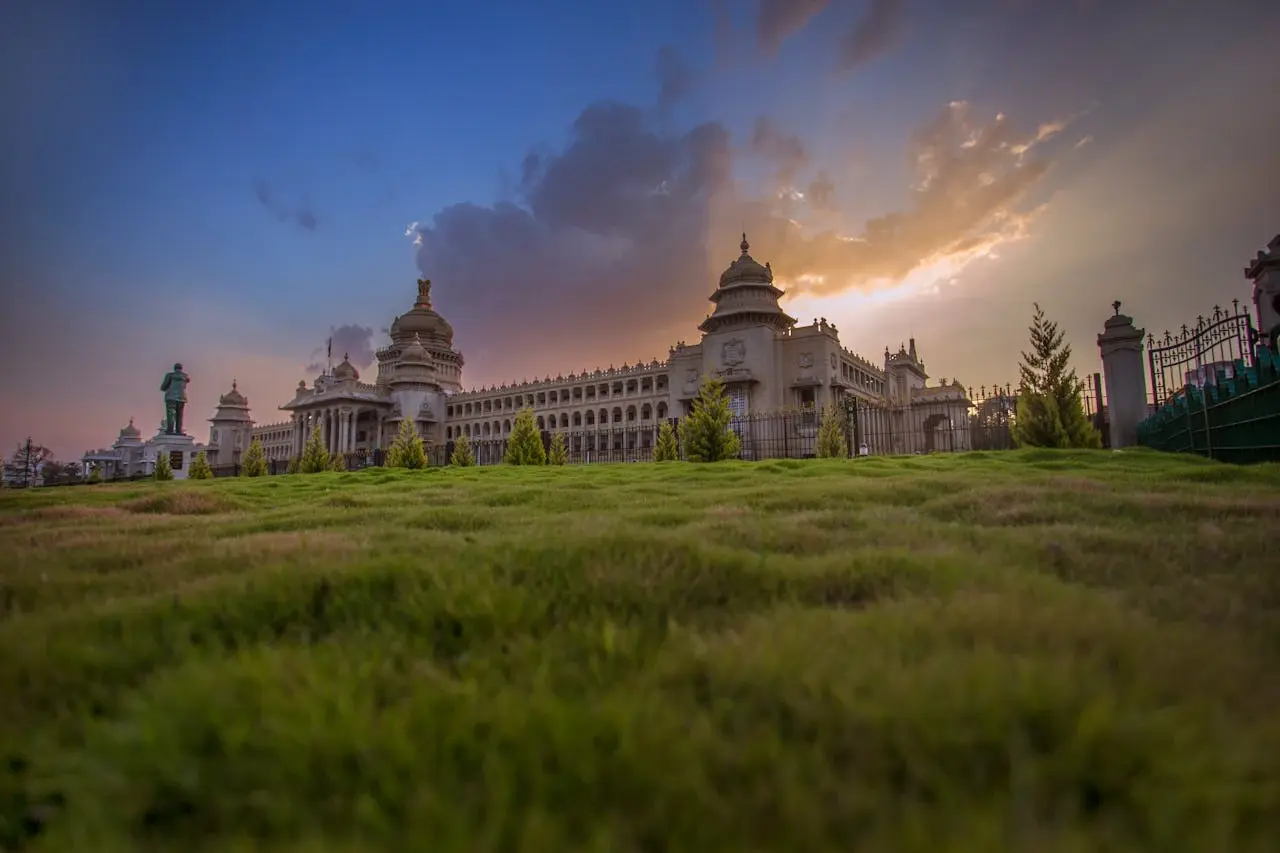 Karnataka and Tamil Nadu Tour Package