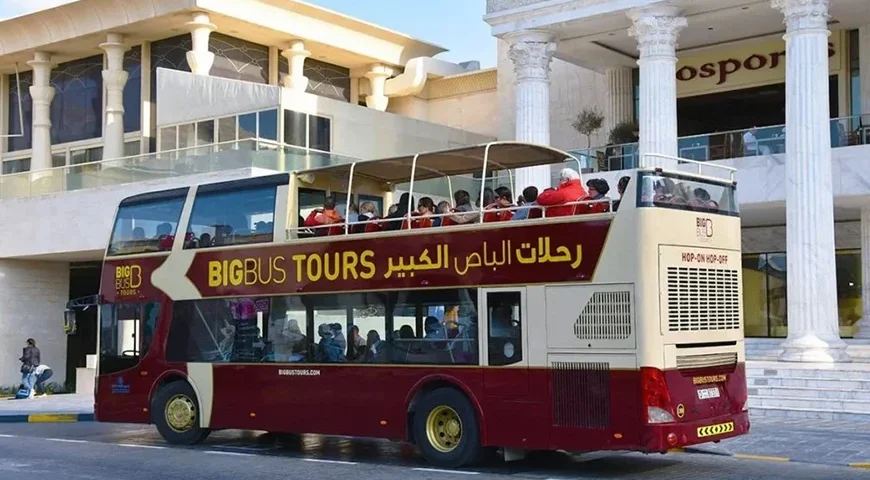 Big Bus Sightseeing Dubai – Hop-On Hop-Off Tour Bus with Arabic Signage
