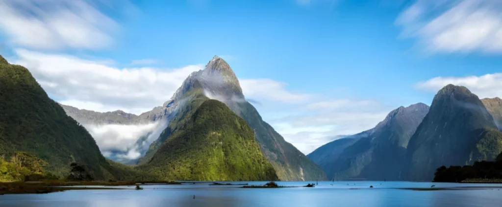 Fiordland National Park Milford Sound and Doubtful Sound