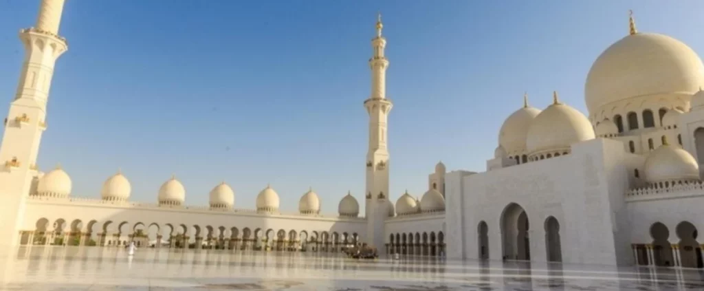 Christmas Caroling at Sheikh Zayed Grand Mosque