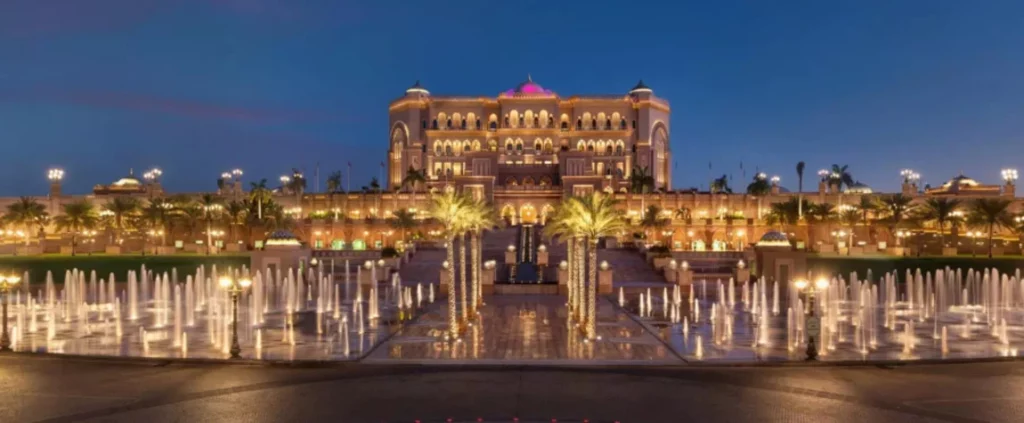 five-star hotels to visit in the UAE