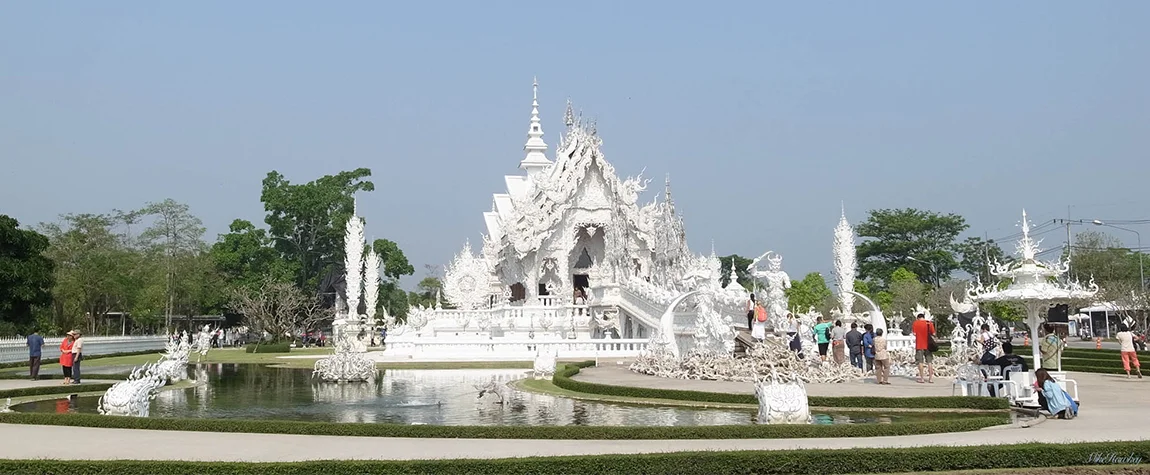 Wat Rong Khun (White Temple) - Chiang Rai