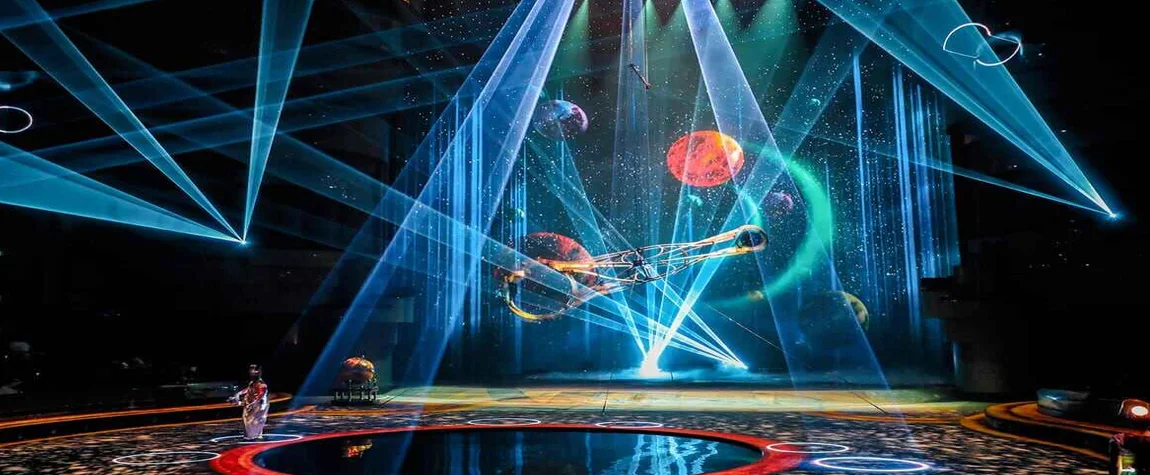 11. La Perle by Dragone