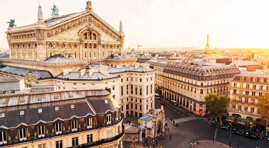 Paris Valentine’s Day Tour Package from UAE