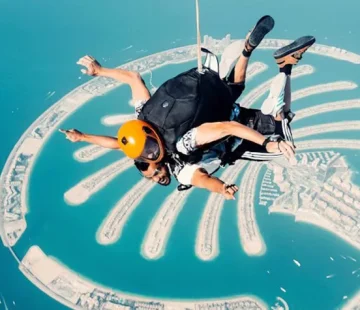 Best time for skydiving in Dubai