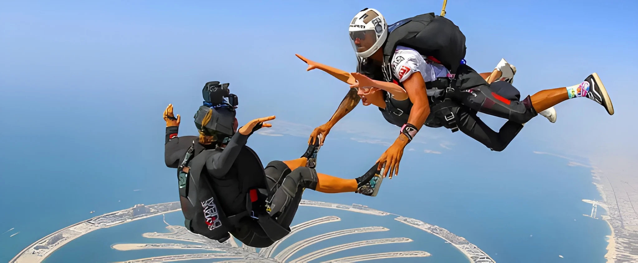 difference between tandem solo skydiving Dubai
