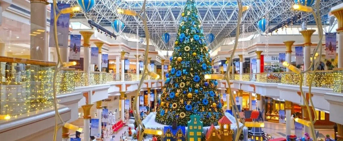 Dubai Mall Christmas Decors and Festive Corners