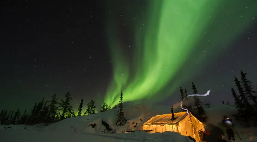 Northern Lights Yellowknife Tour Package