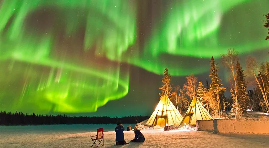 Northern Lights Yellowknife Tour Package