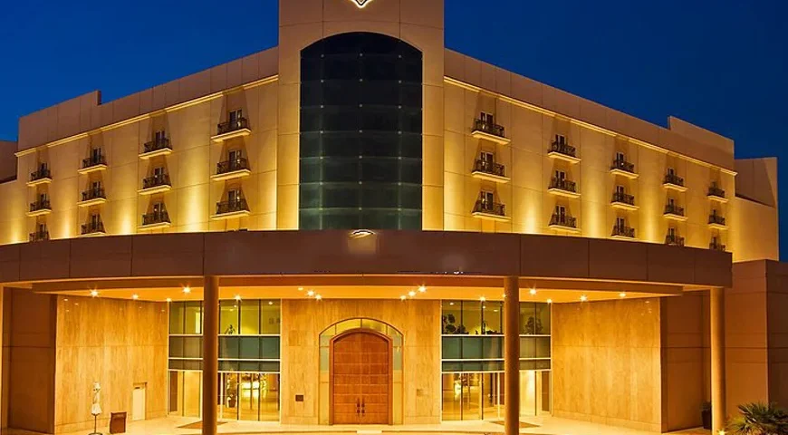 Sir Bani Yas Luxury Staycation